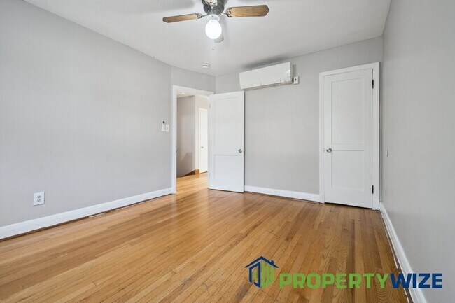 Building Photo - 5961 Benton Heights Ave