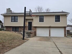 Building Photo - 4923 Robin Drive