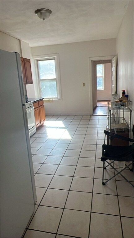 Building Photo - 1905 Beacon St