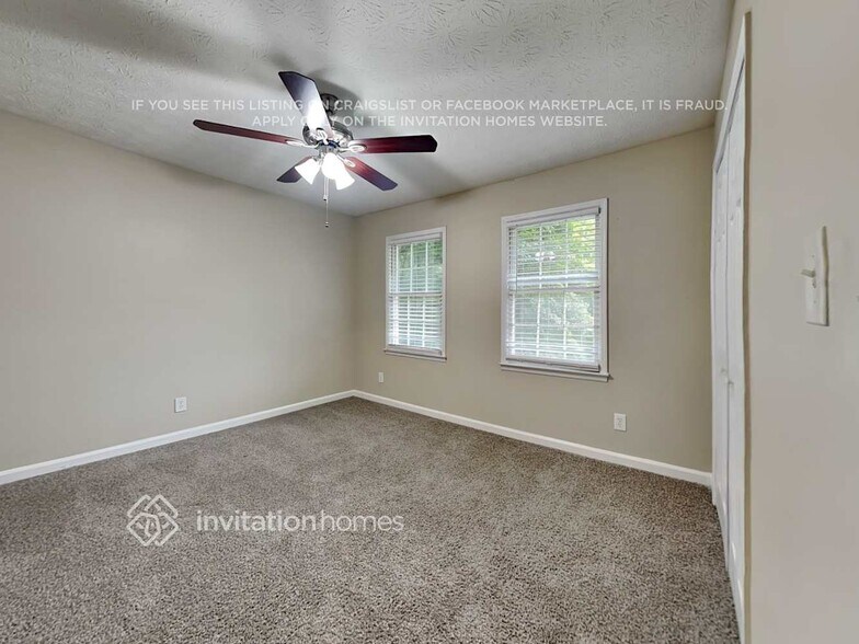 Building Photo - 131 Bentridge Ct