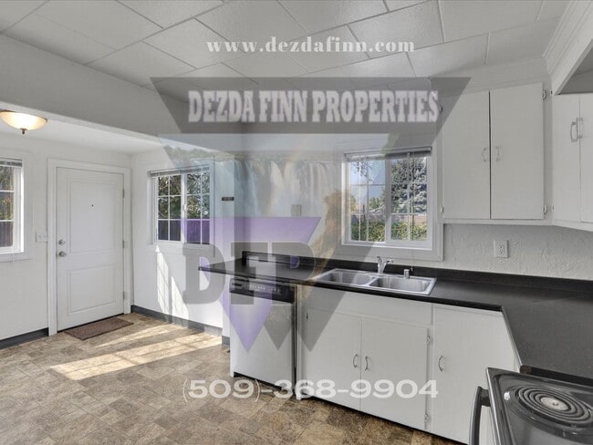 Building Photo - 2 Bed, 1 Bath in NE Spokane Valley Availab...