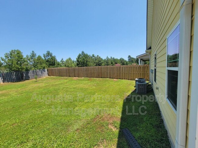 Building Photo - 841 Herrington Dr