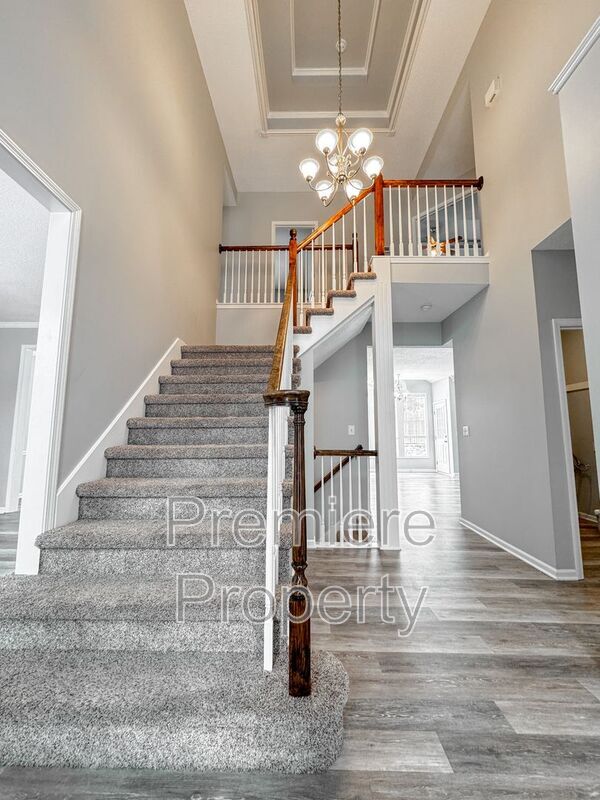 Building Photo - 13876 S Kaw St