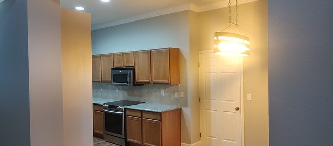 Building Photo - 13883 Blythewood Dr