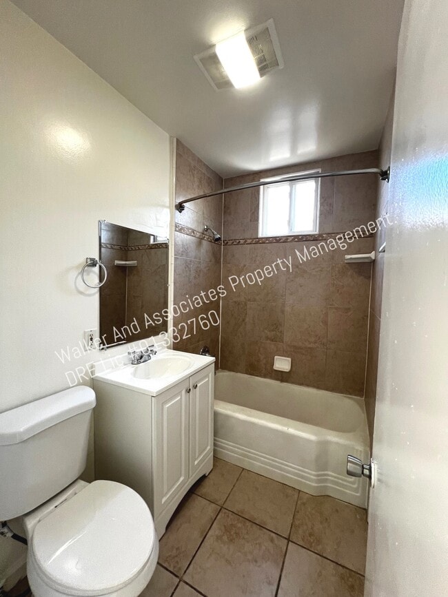 Building Photo - 554 Campodonico Ave
