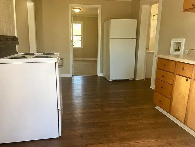 Building Photo - 209 Nicholtown Rd