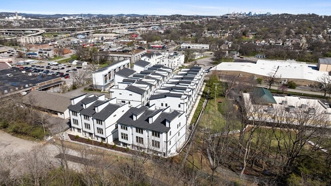 Building Photo - 223 Oceola Ave
