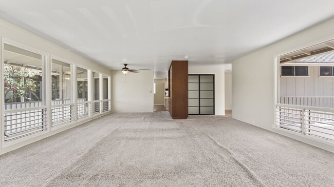Building Photo - Large Kailua Beachside Home w/ beautiful y...