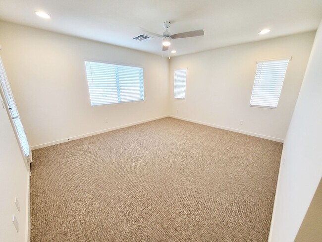 Building Photo - House for Rent in Summerlin Call or Text f...
