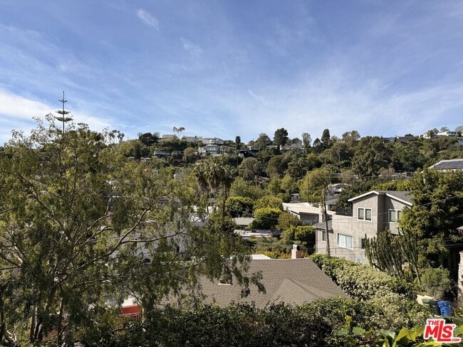 Building Photo - 2566 Verbena Dr