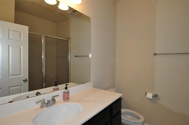 Building Photo - 7709 Menchaca Rd