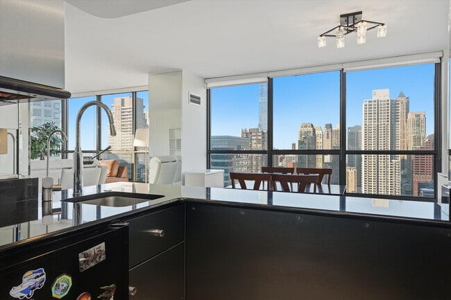 Building Photo - 405 N Wabash Ave