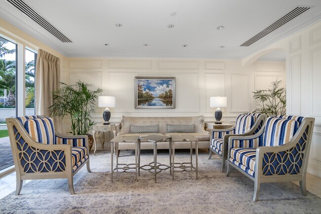 Building Photo - 7117 Pelican Bay Blvd