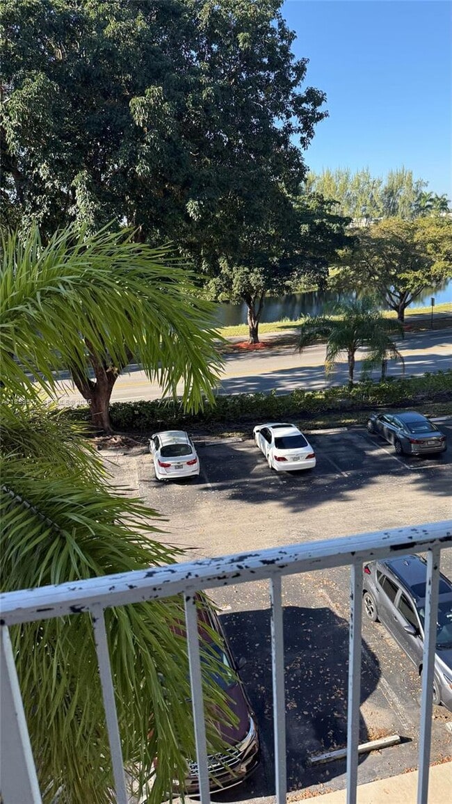 Building Photo - 2671 S Course Dr