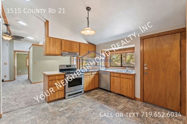 Building Photo - 1515 Co Rd 21