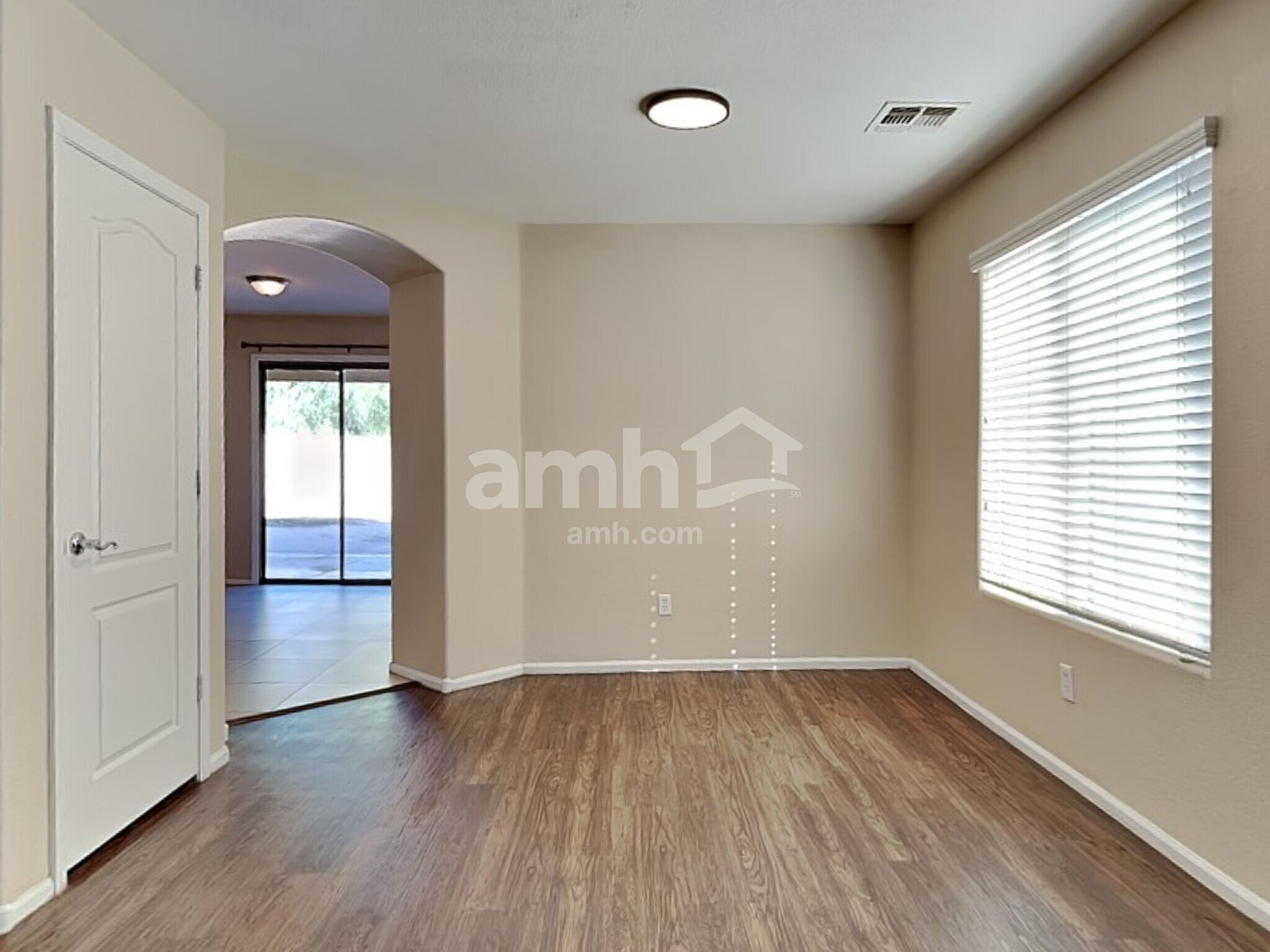 Building Photo - 2871 S 160th Ln