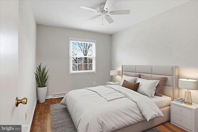 Building Photo - 8209 Carrleigh Pkwy