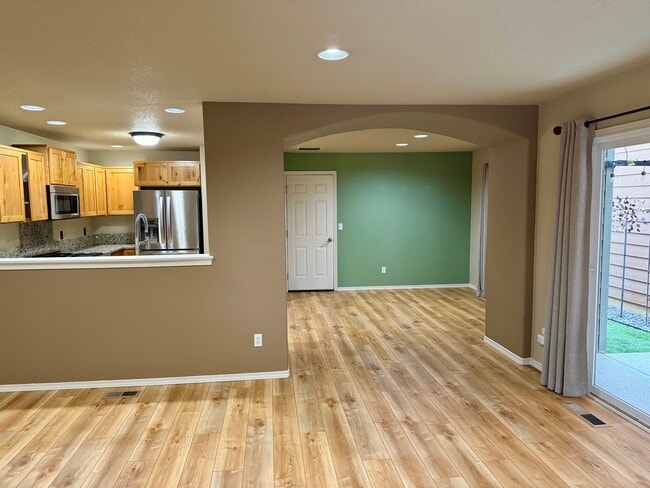 Building Photo - 20565 Sun Meadow Way