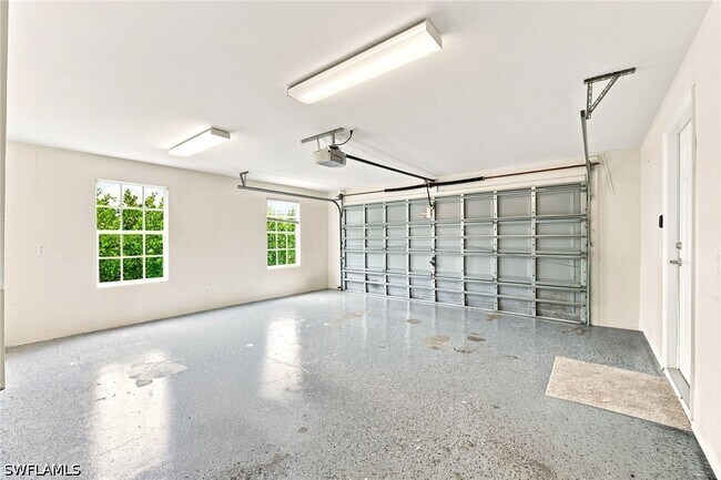 Building Photo - 10650 Ragsdale St