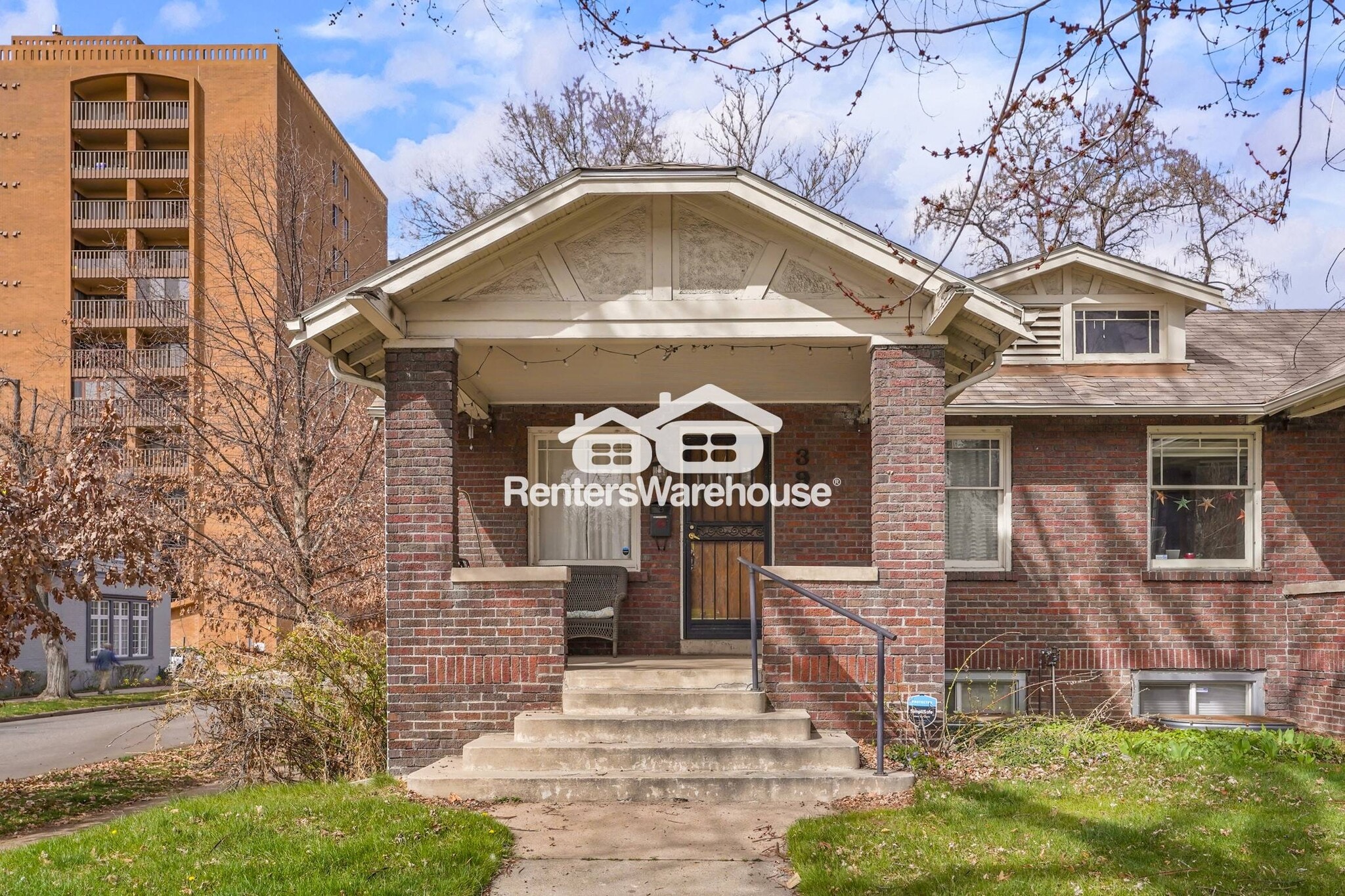 Building Photo - 395 S Humboldt St