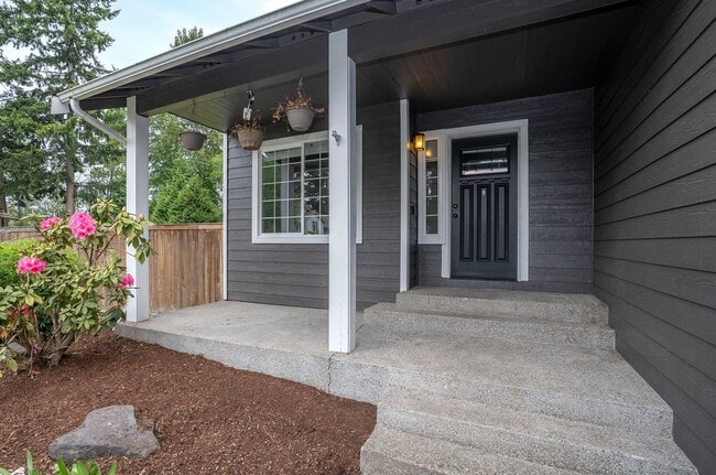 Building Photo - Spacious 4-Bedroom Home on a Tranquil Cul-de-Sac in Puyallup