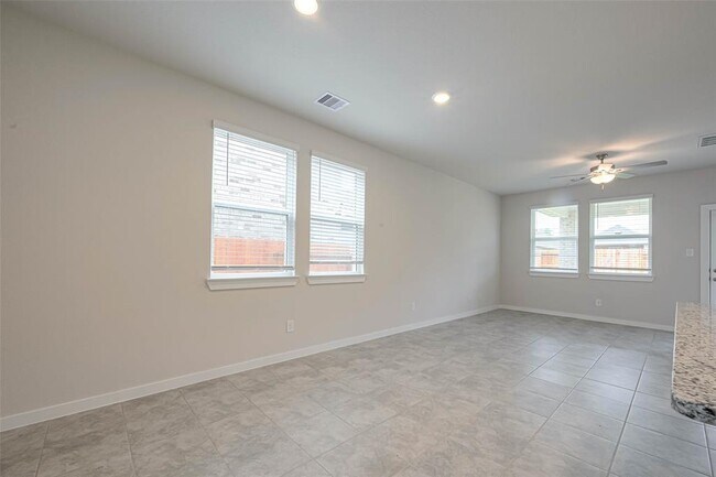 Building Photo - 17478 Buckeye Br