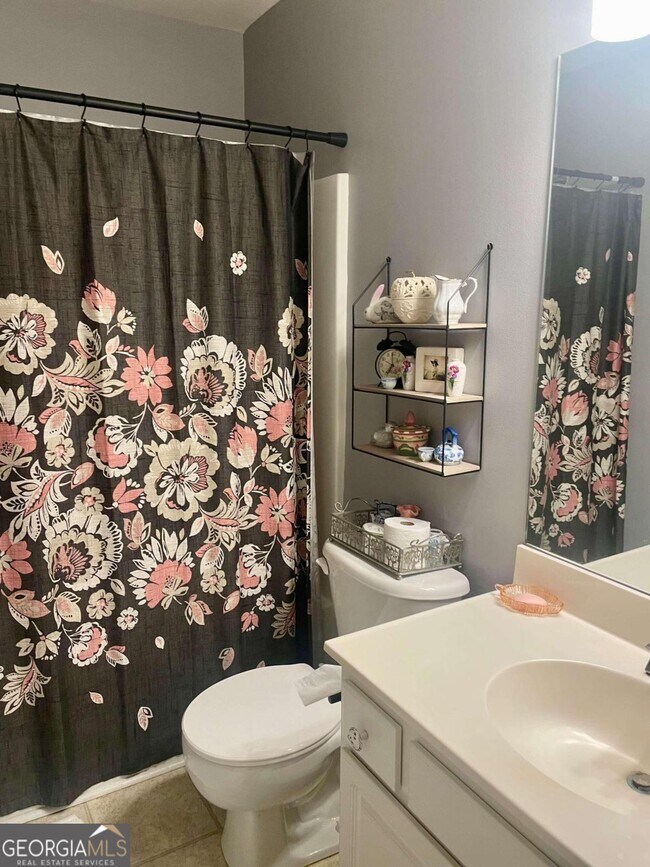 Building Photo - 101 Wood Lake Dr