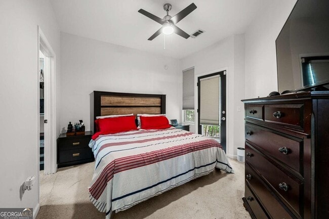 Building Photo - 870 Mayson Turner Rd NW