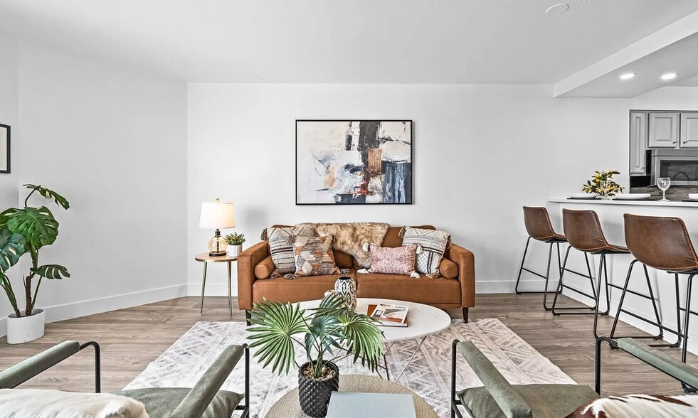 Building Photo - 1625 Larimer St