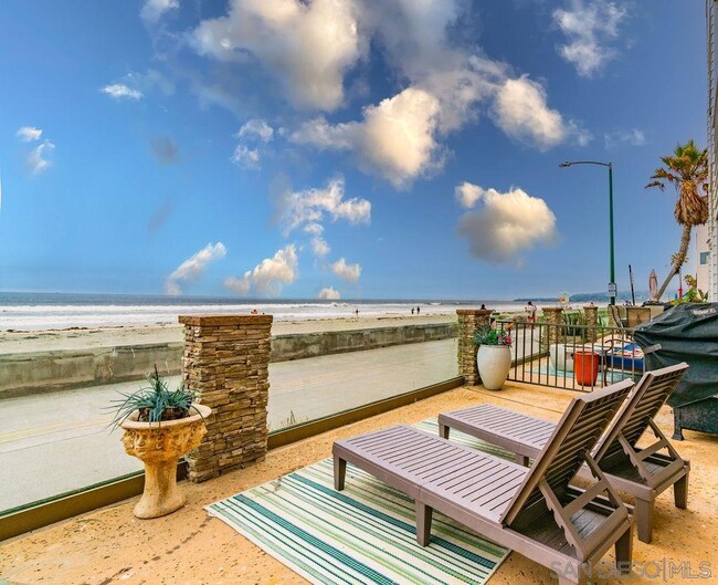 Building Photo - 3285 Ocean Front Walk