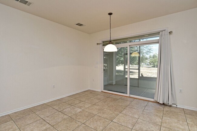 Building Photo - 815 Prairie Grass Ln