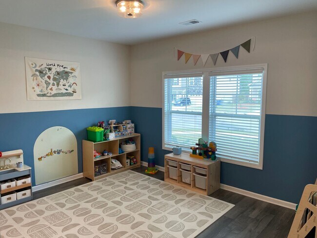 Building Photo - Stunning 4BR Home with Fenced Yard, Loft & Luxury Finishes in Elgin! Available July 1st!