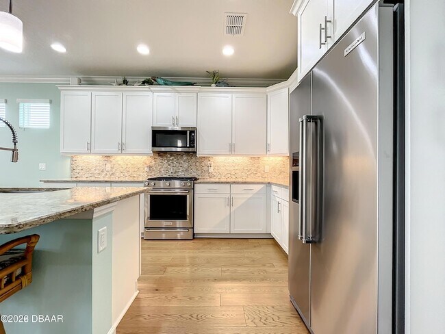 Building Photo - 329 Margaritaville Ave