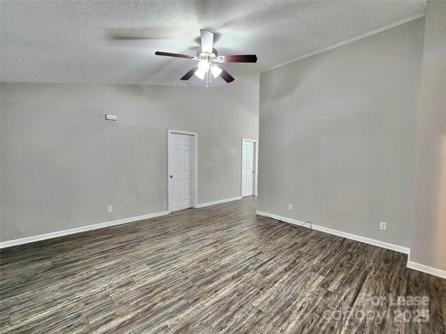 Building Photo - 209 Hickory Wood Dr