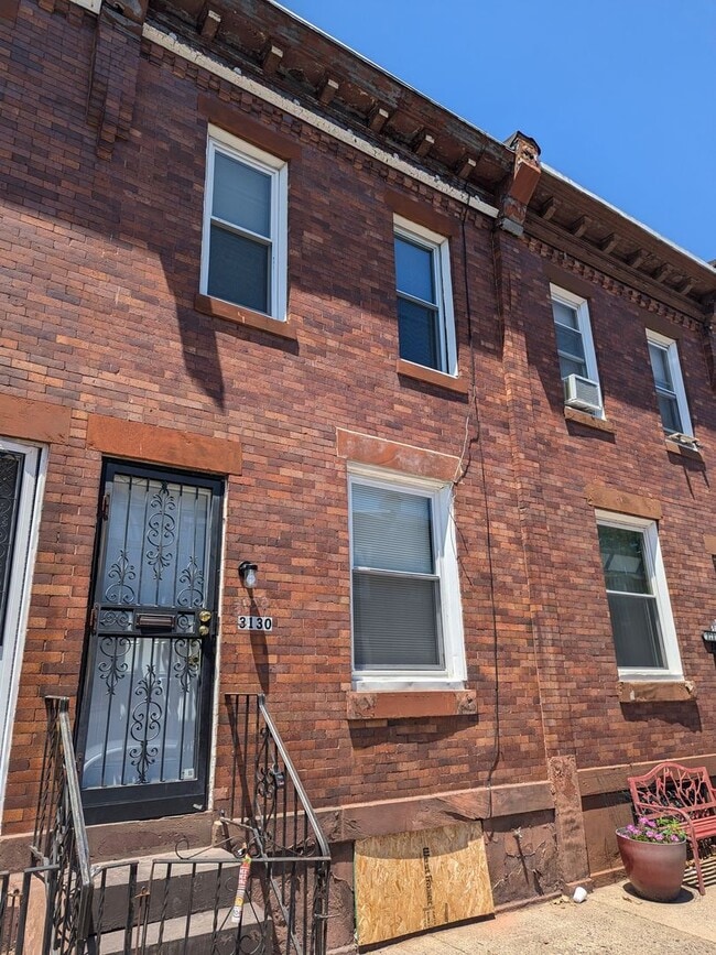 Primary Photo - Lovely Home - North Philadelphia
