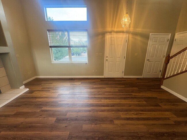 Building Photo - 3 bedroom home in Wagon Trails with commun...