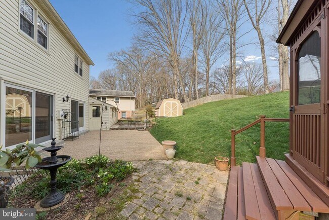 Building Photo - 2302 Tanglevale Dr