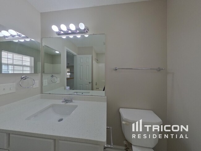 Building Photo - 2630 Rozzelles Landing Dr