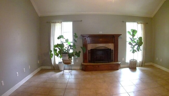 Building Photo - 708 Quiet Cove Cir