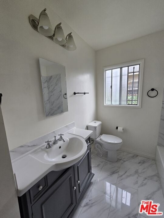 Building Photo - 3340 W Imperial Hwy