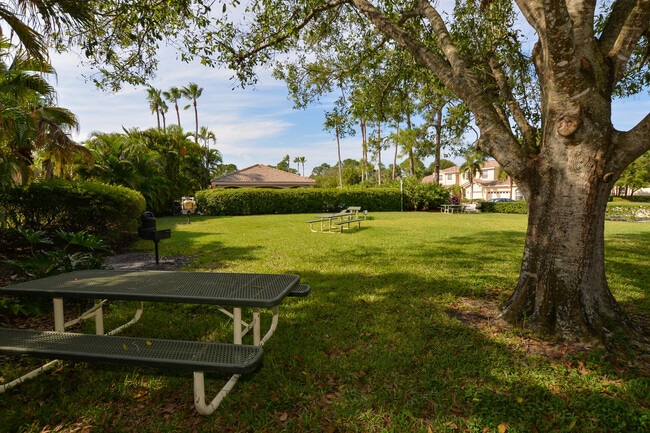 Building Photo - 8108 Carnoustie Pl