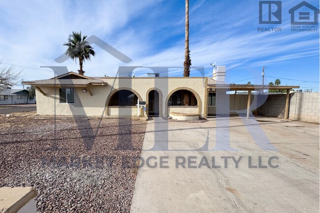 Building Photo - 4Bed/3Bath House at Broadway/Mill Ave! $199 MOVE-IN SPECIAL! Ready for Immediate Move-In! -- RV GATE