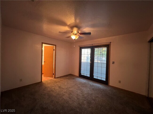 Building Photo - 5070 Jeffreys St