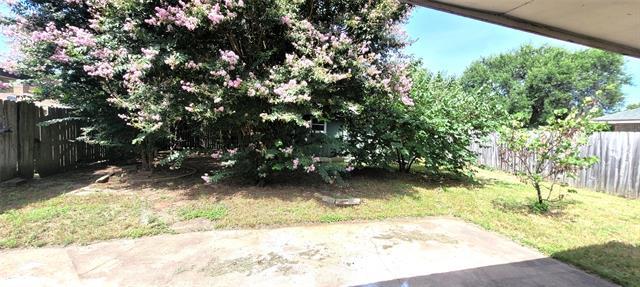 Building Photo - 206 Sagebrush Ln