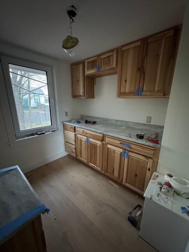 Building Photo - Charlotte B