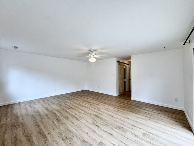 Building Photo - READY NOW!! 4-Bedroom Home in Lake Trant w/Attached Garage! Pet Friendly!