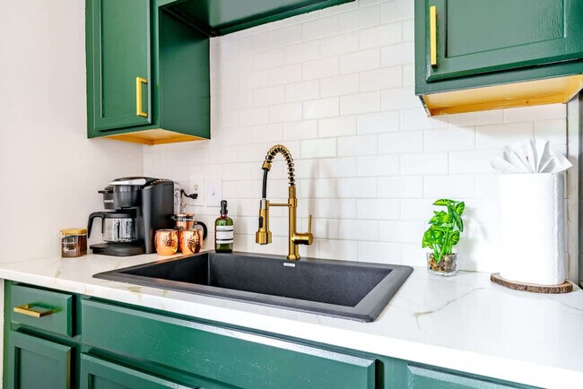 Building Photo - 241 W Water St