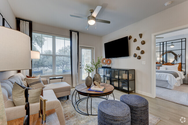 Interior Photo - Estraya Boerne