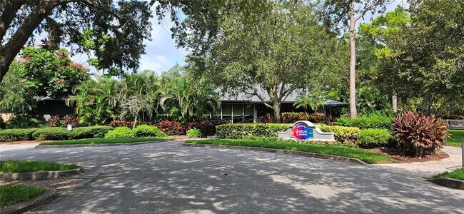 Building Photo - 36750 US-19