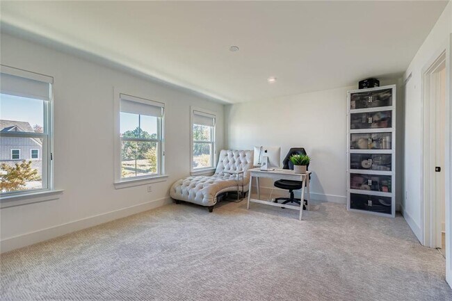 Building Photo - 3423 Catalan Aly